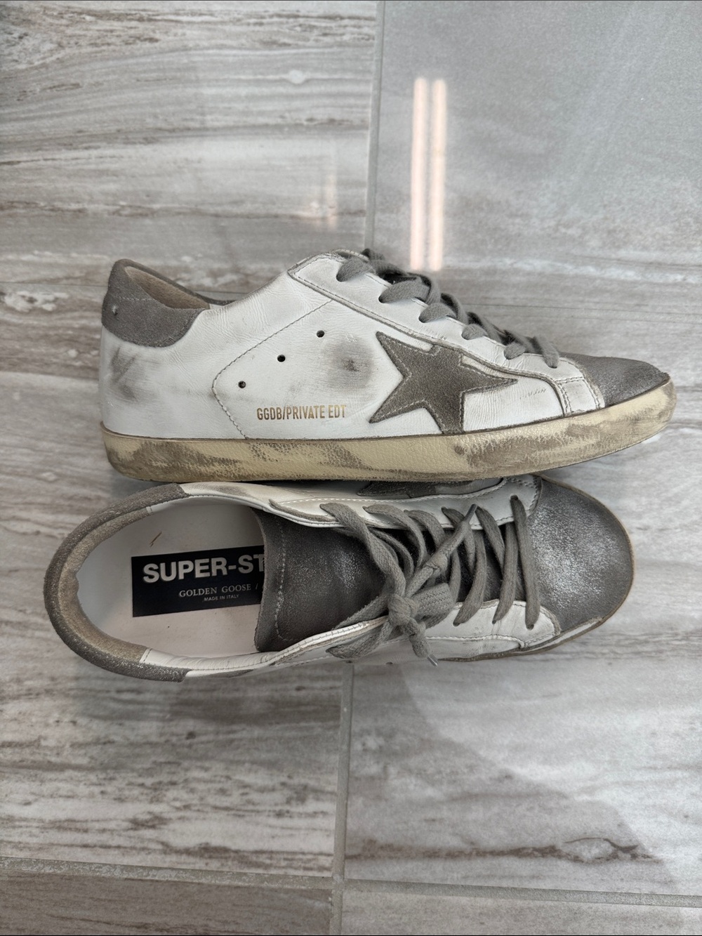 Barely worn, Golden Goose Super-Star Sneakers in White & Silver Metallic